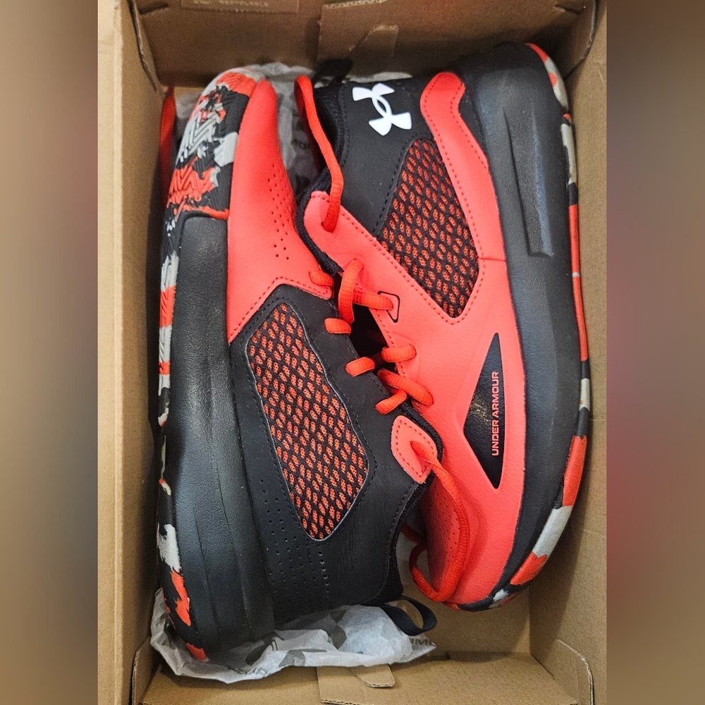 Under Armour | Black and Red Athletic Sneakers | Womens Size 8.5 Wide